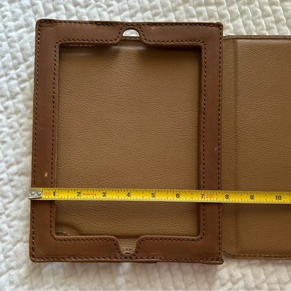 Saddleback Leather iPad Case - Picture 4 of 6